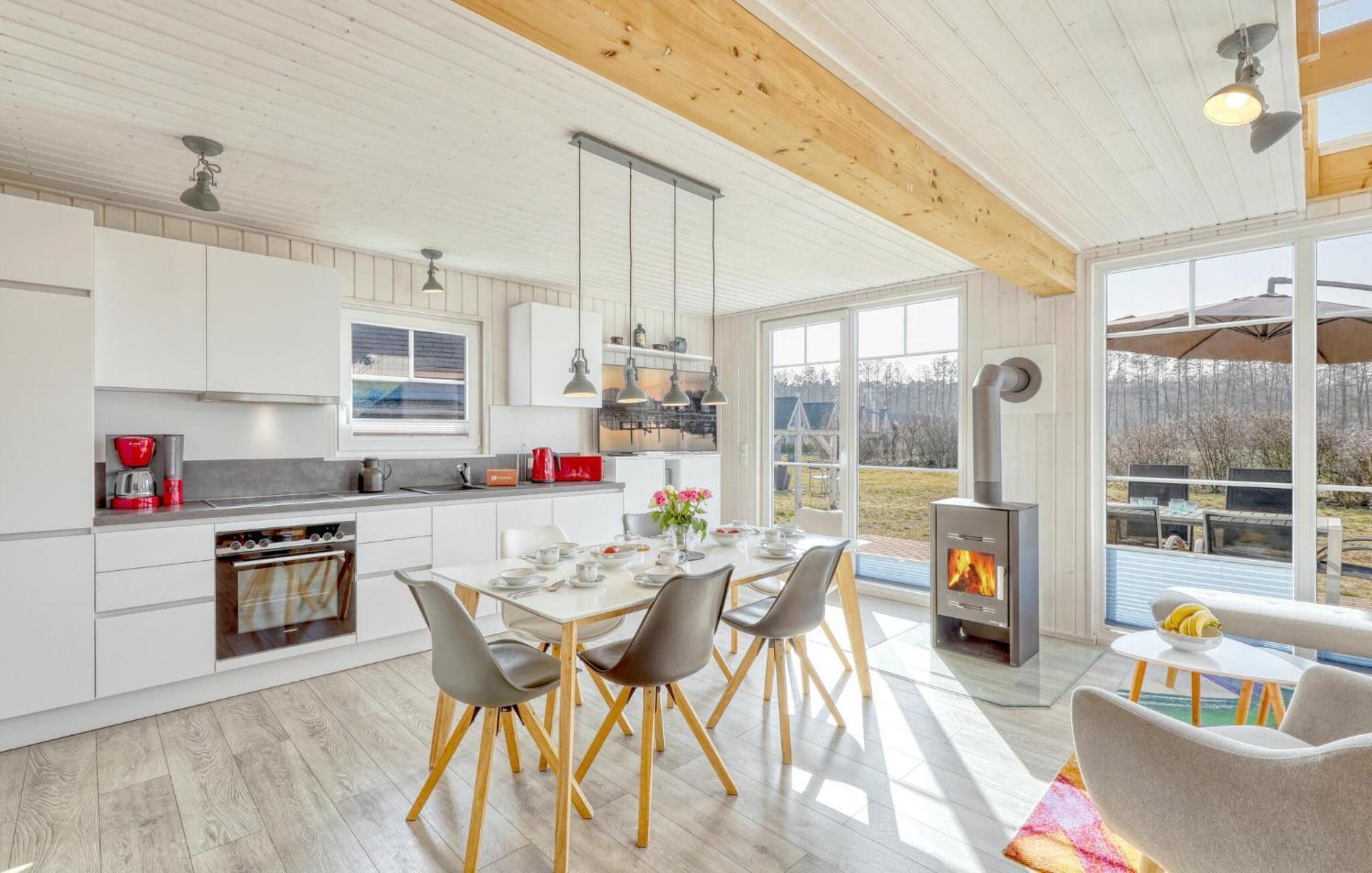 Beautiful Home In Zerpenschleuse With Kitchen Zewnętrze zdjęcie